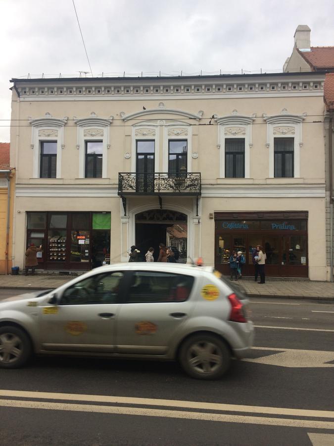 Auberge de jeunesse Casa Roz à Cluj-Napoca Extérieur photo