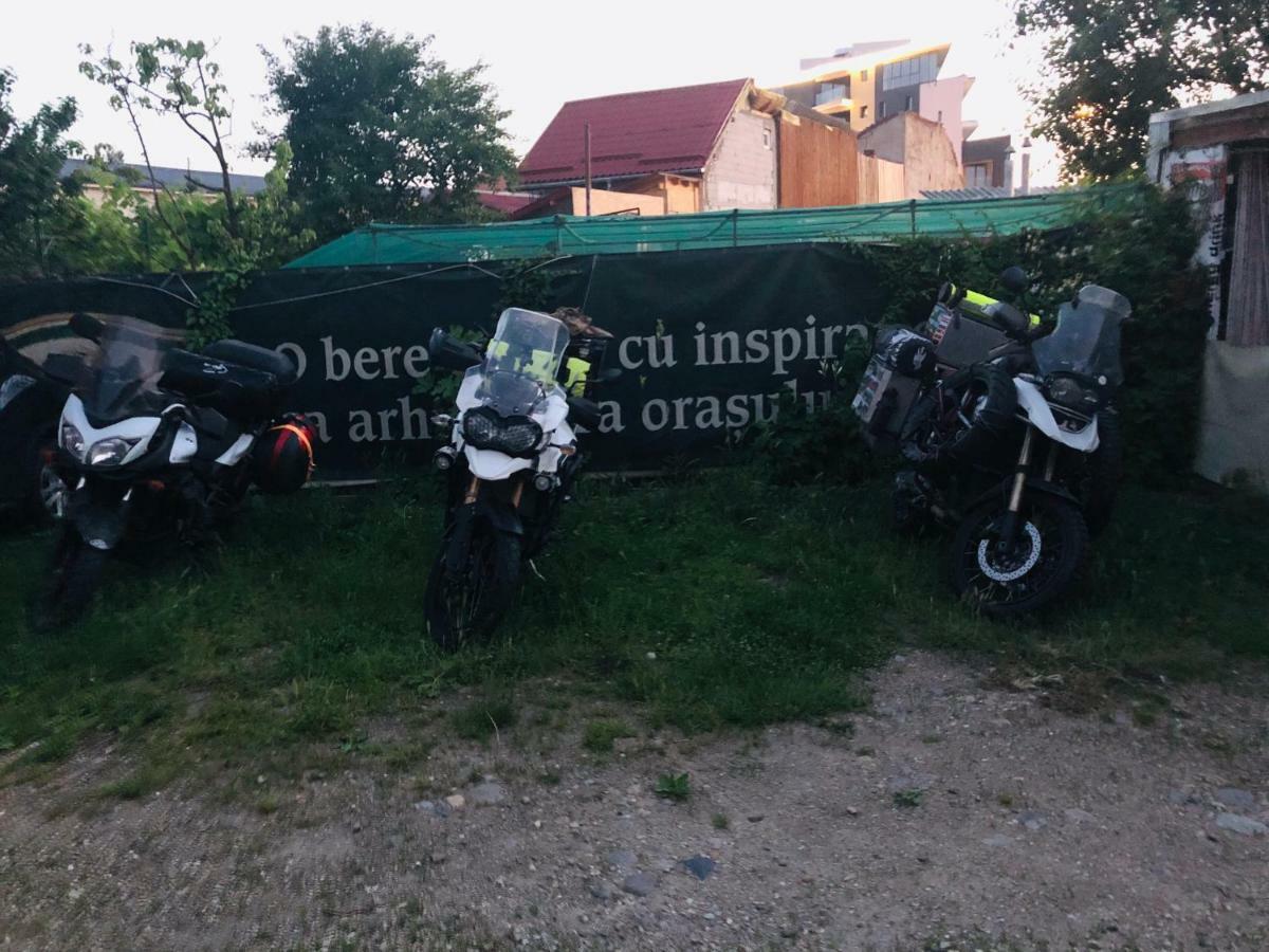 Auberge de jeunesse Casa Roz à Cluj-Napoca Extérieur photo